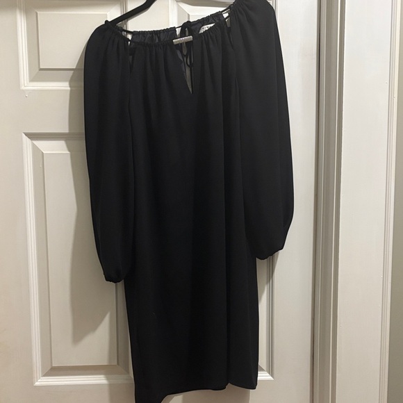 Elegant Black Trina Turk Dress - Picture 1 of 8